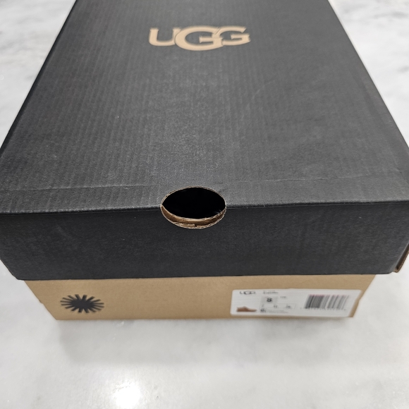 UGG Men's Tan Suede Chukka Boots - Picture 10 of 10